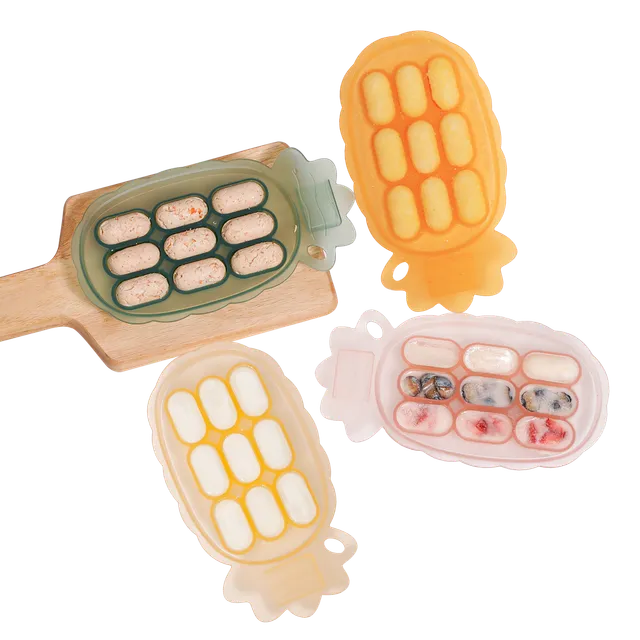 haakaa-pineapple-ananas-silikon-einfrier-tablett-mit-beschriftungsfach-muttermil image 1
