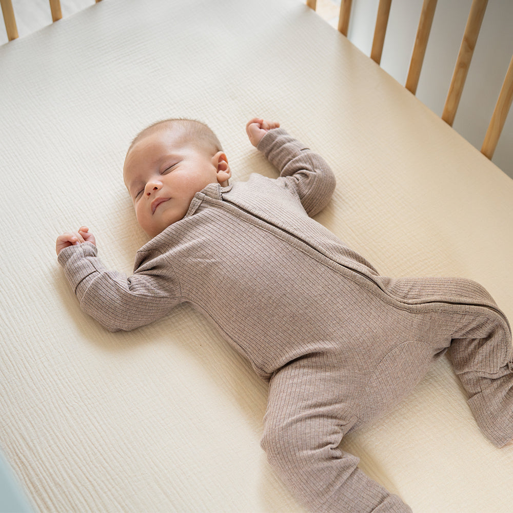 haakaa-baby-spannbetttuch-aus-doppellagiger-baumwolle-atmungsaktiv image 2