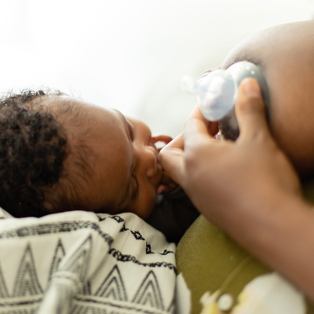 haakaa-breastfeeding-nipple-shield-stillh-tchen-aus-100-silikon-mit-verl-ngerter image 2