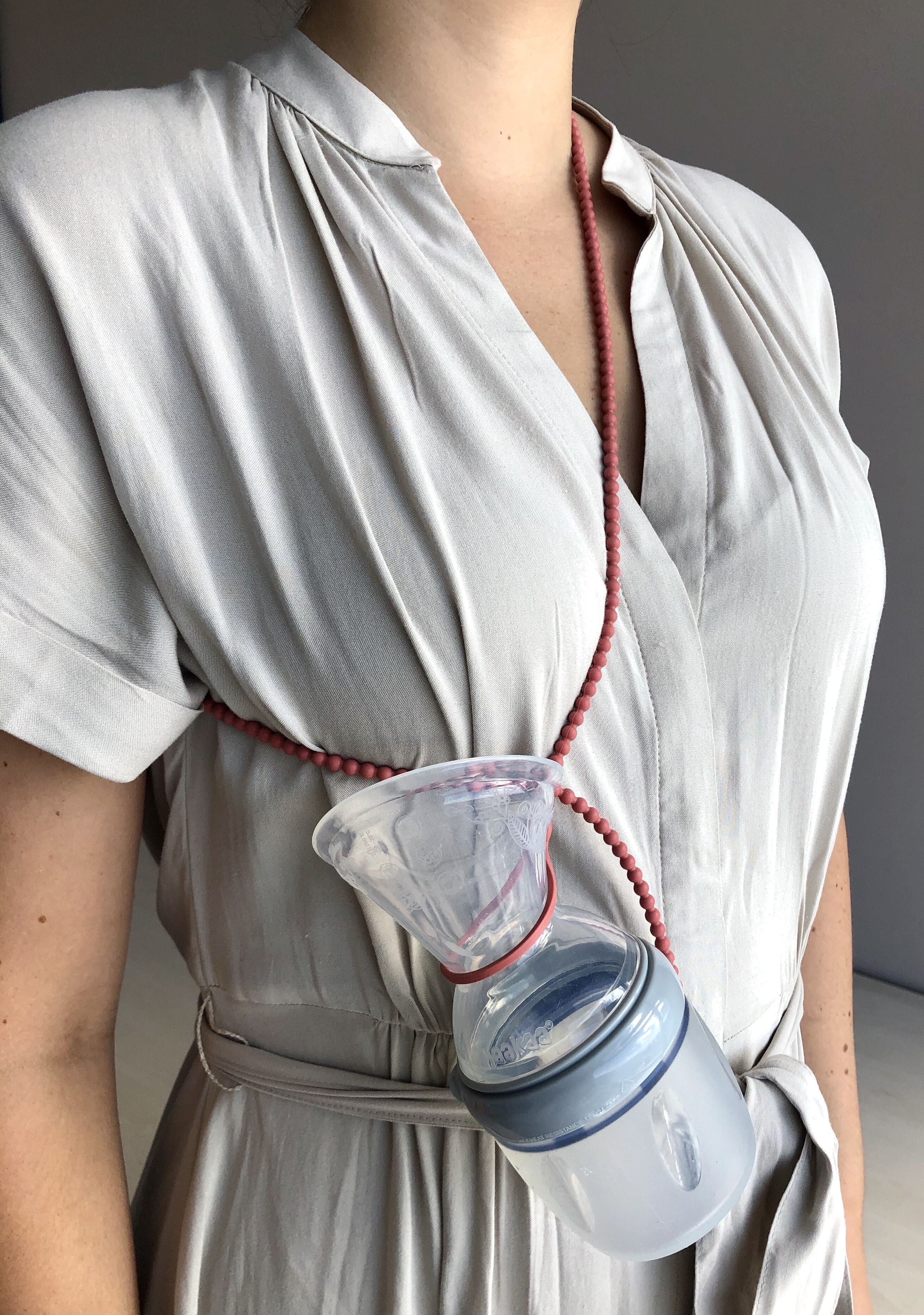 haakaa-silicone-breast-pump-strap-silikon-trageband-f-r-milchpumpe-verstellbar-1 image 3